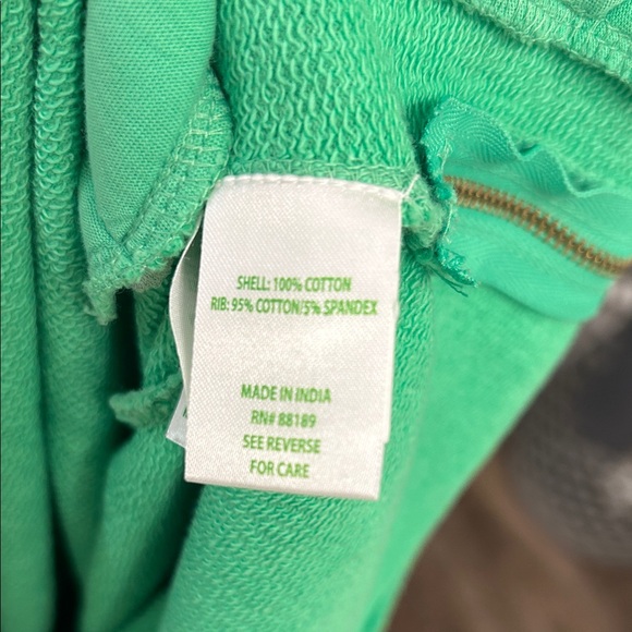 Lilly Pulitzer Vibrant Green Pullover - Picture 11 of 11